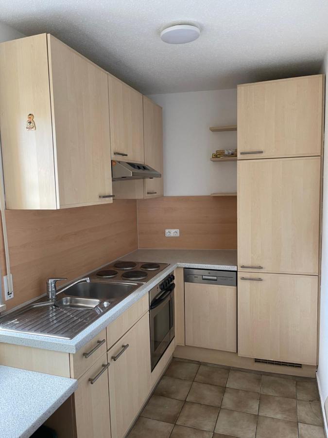 Helle Zwei-Zimmer-Stadt-Wohnung Am Bismarkplatz Mit Tiefgarage 란츠후트 외부 사진